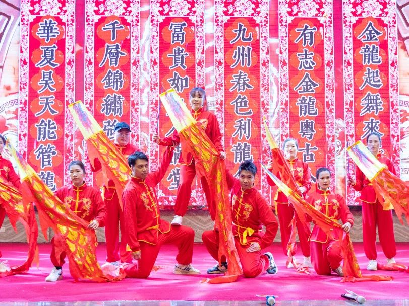 拓路前行·領(lǐng)跑未來 | 集團(tuán)2023年度總結(jié)會暨2024迎新晚會圓滿結(jié)束！(圖26)