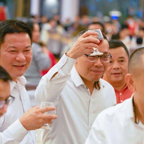 拓路前行·領(lǐng)跑未來 | 集團(tuán)2023年度總結(jié)會暨2024迎新晚會圓滿結(jié)束！(圖34)