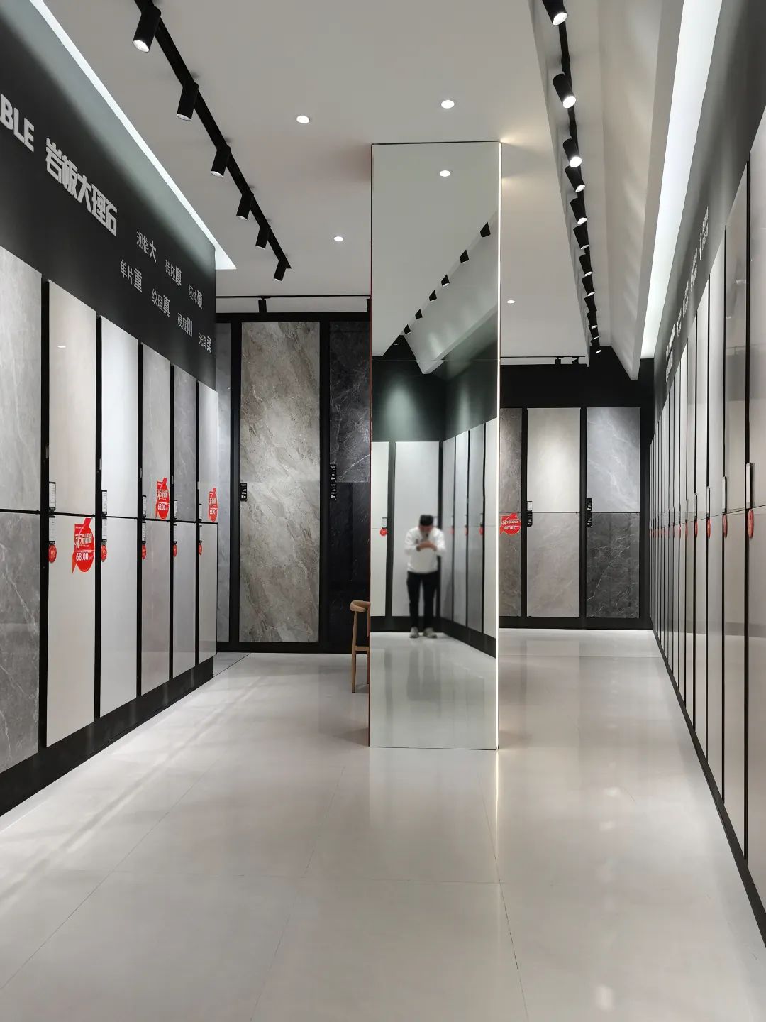 終端風(fēng)采 | 強輝淮南旗艦店，中性格調(diào)，以藝術(shù)裝點設(shè)計(圖12)