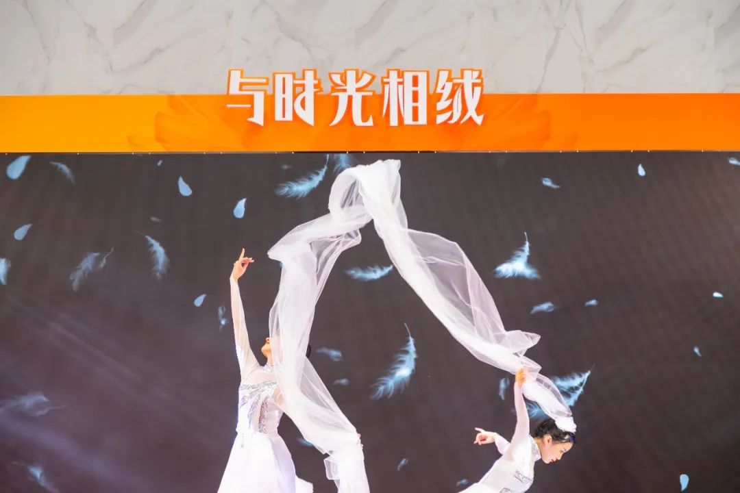 直擊發(fā)布會現(xiàn)場 | 強輝再攜新品隆重亮相！(圖6)