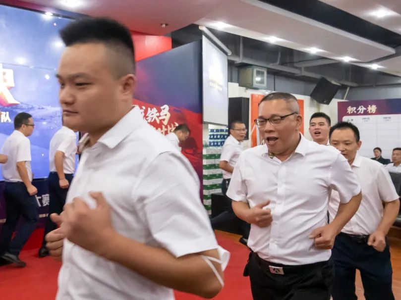 燃！“金戈鐵馬 英雄對(duì)戰(zhàn)”強(qiáng)輝營(yíng)銷PK賽正式開啟(圖15)