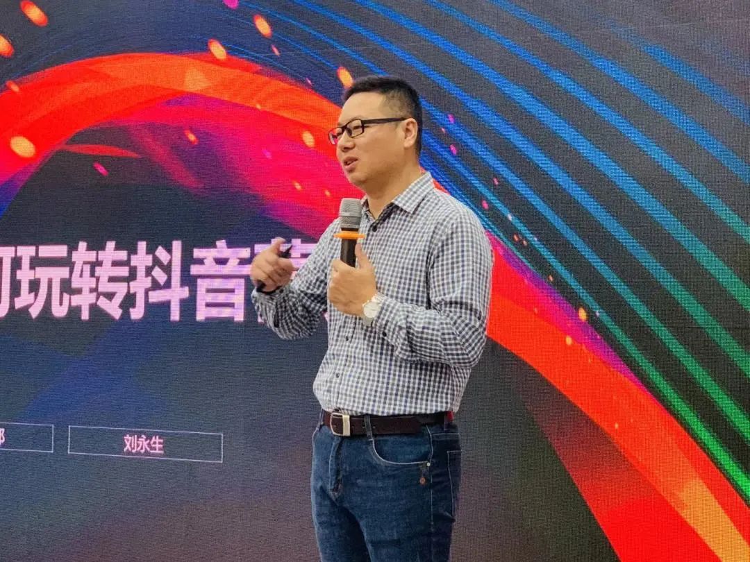 聚力·向上 | 2022強輝新品品鑒會暨區(qū)域培訓峰會臨沂站完美結(jié)束！(圖17)