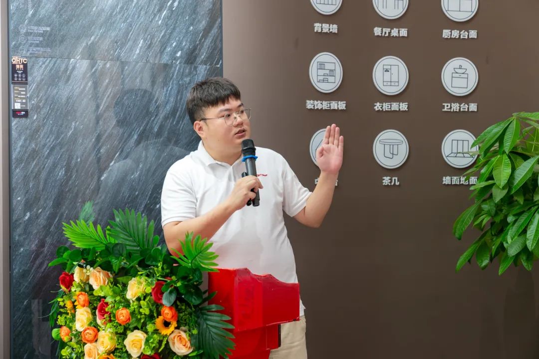 聚勢共鑒?標桿領(lǐng)航 | 強輝2025區(qū)域培訓(xùn)峰會暨美學(xué)賦能行動貴陽站順利結(jié)束！(圖11)